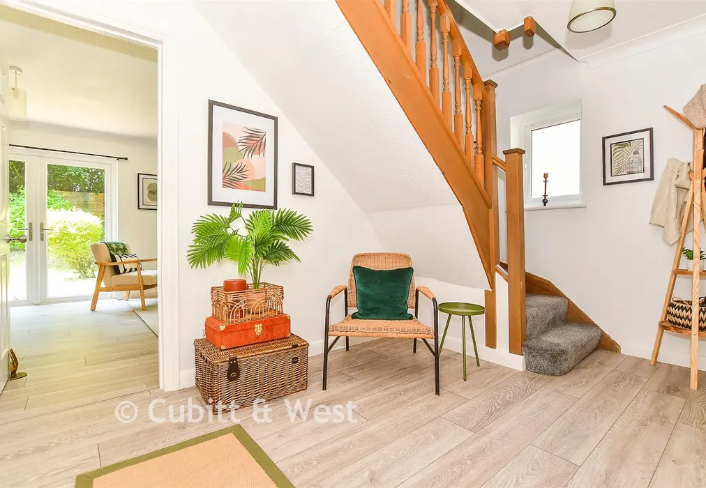 Hallway - Station Close, Rotherfield, East Sussex - Wards of Kent