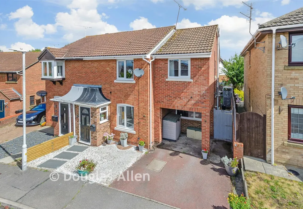 External (Web) - Portman Drive, Billericay, Essex - Wards of Kent