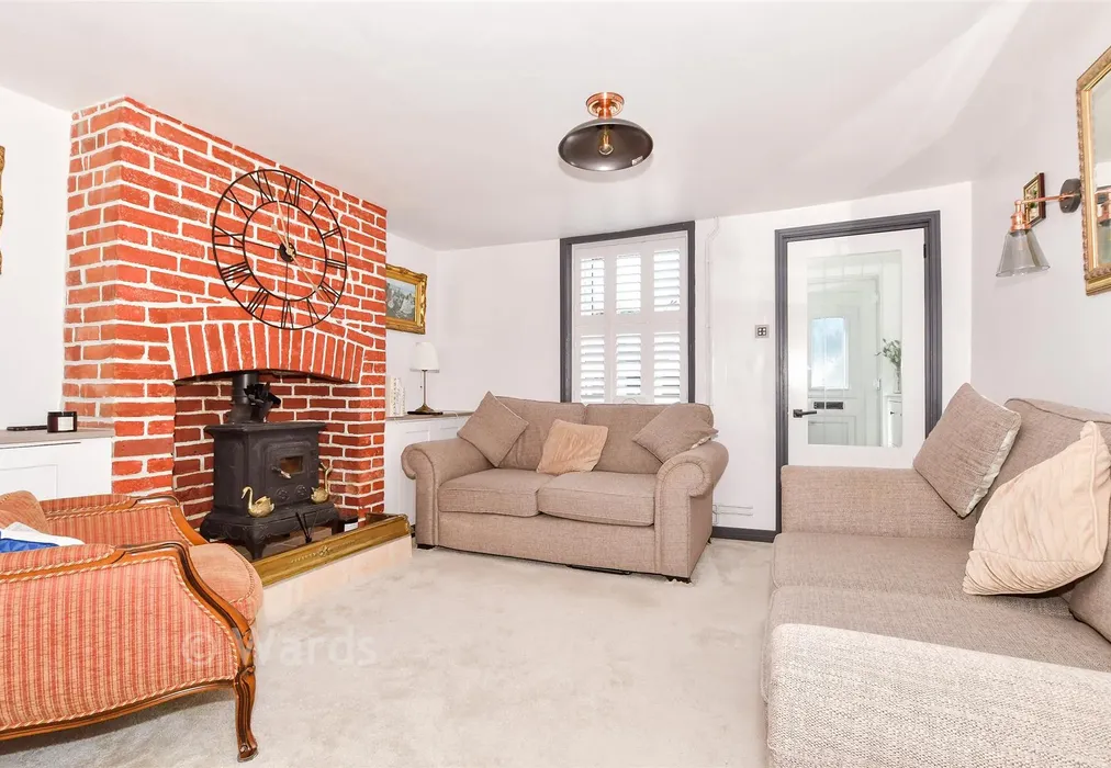 Lounge - Heath Road, Coxheath, Kent - Wards of Kent