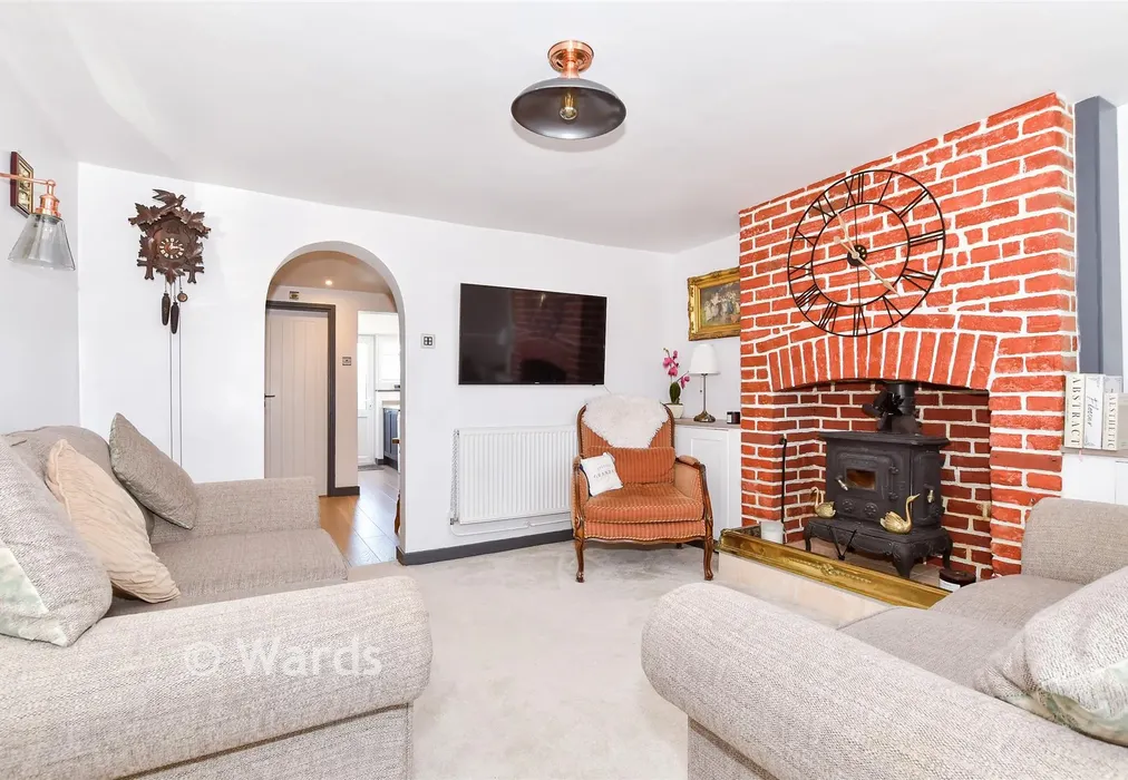 Lounge - Heath Road, Coxheath, Kent - Wards of Kent