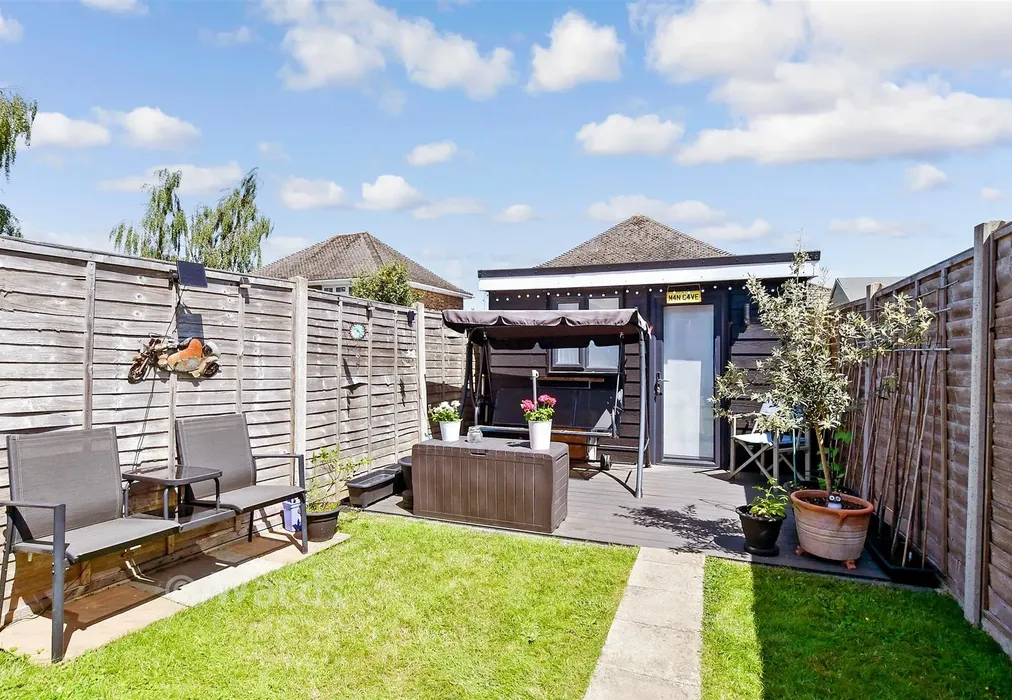 Rear Garden - Heath Road, Coxheath, Kent - Wards of Kent