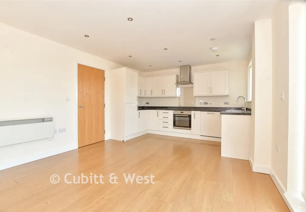 Lounge/Kitchen - Denne Parade, Horsham, West Sussex - Wards of Kent