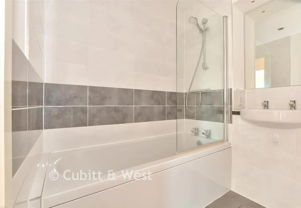 Bathroom - Denne Parade, Horsham, West Sussex - Wards of Kent