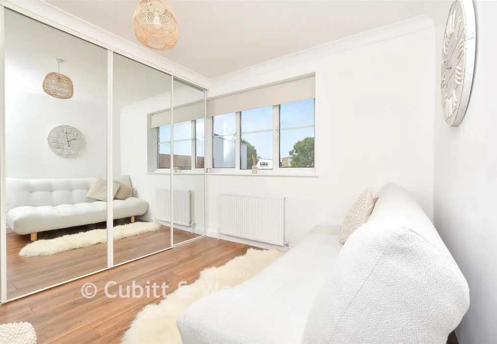 Bedroom 3 - Orchard Way, Shirley, Surrey - Wards of Kent