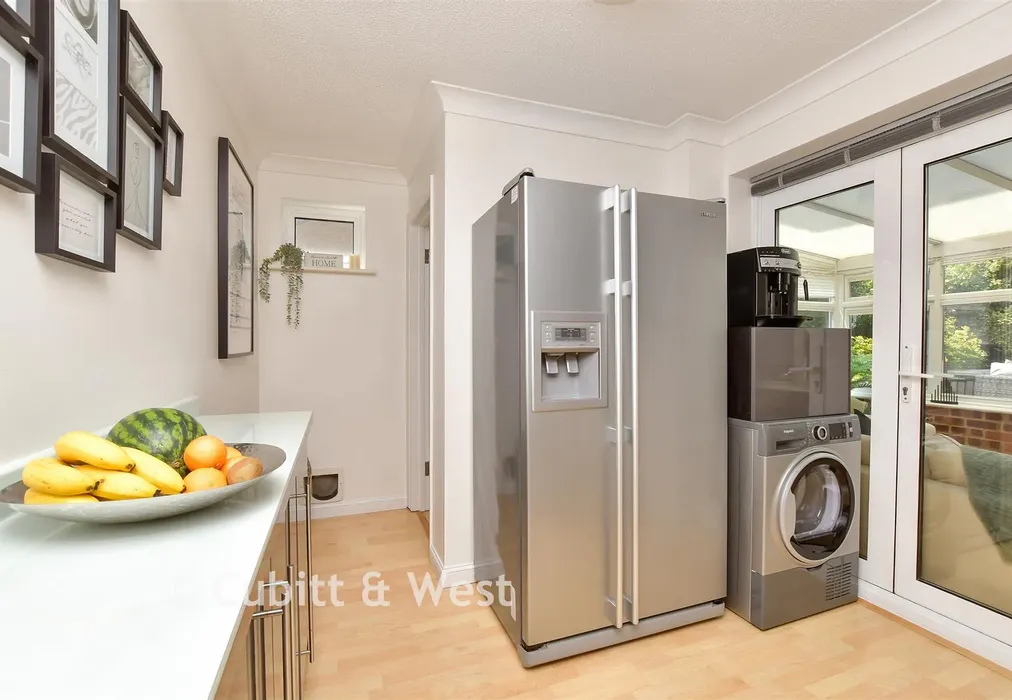 Utility Room - Orchard Way, Shirley, Surrey - Wards of Kent