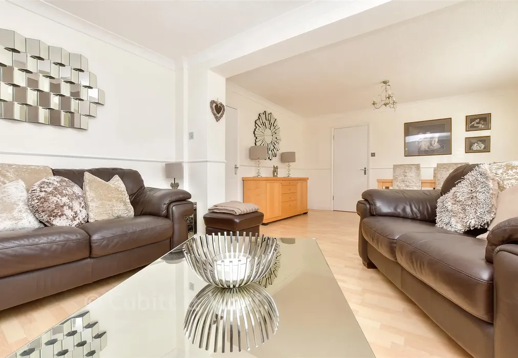 Internal Lifestyle Photograph - Orchard Way, Shirley, Surrey - Wards of Kent
