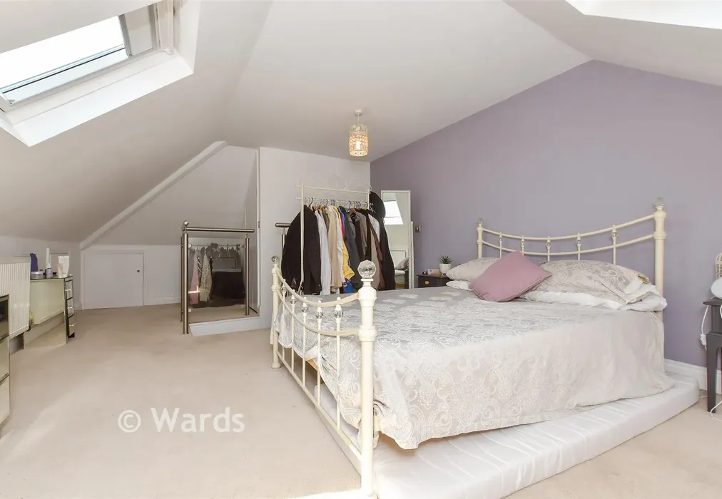 Loft Room - Sandown Road, Deal, Kent - Wards of Kent