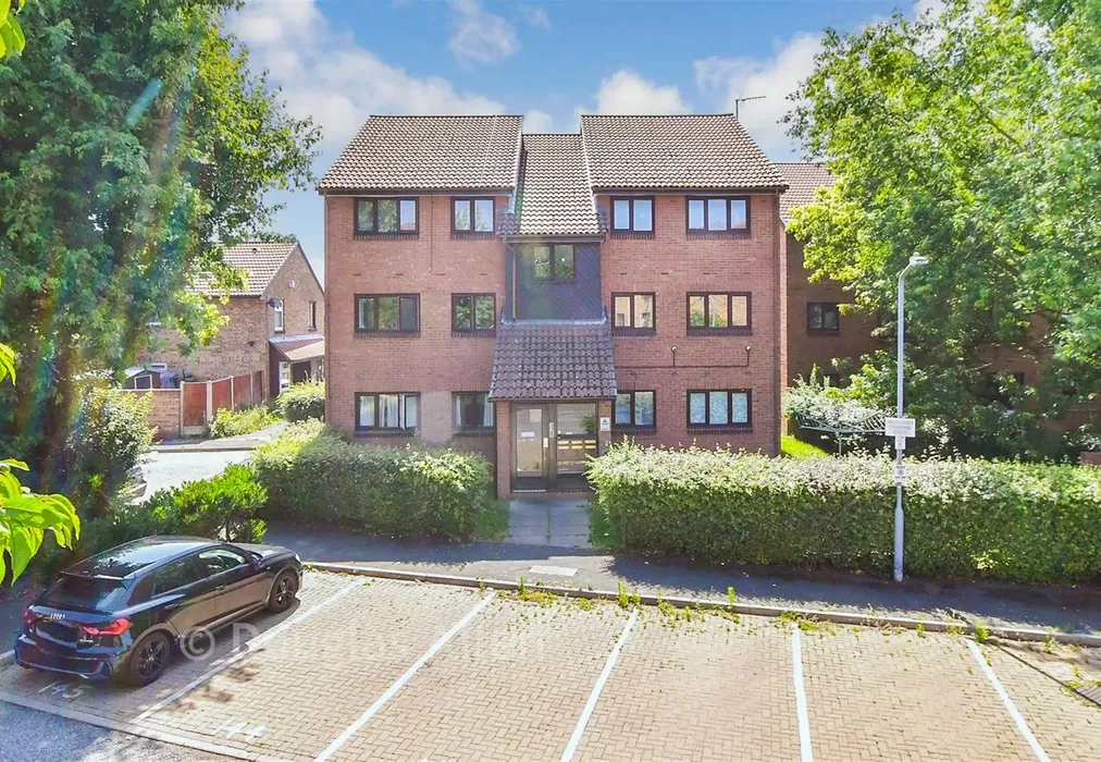 External (Web) A - Sapphire Close, Dagenham, Essex - Wards of Kent