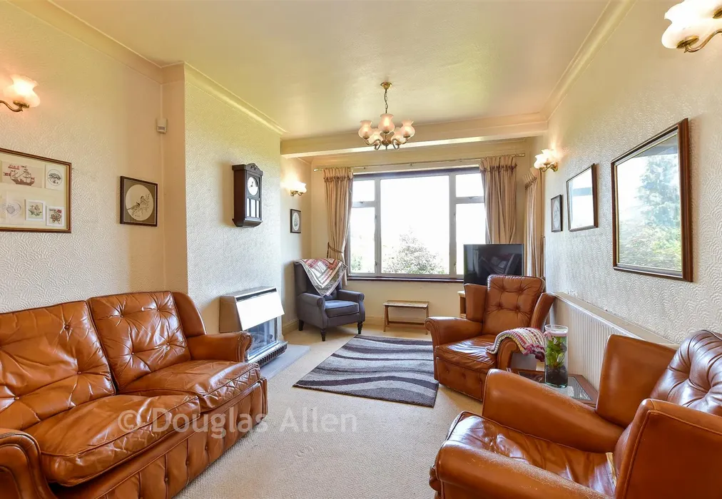 Lounge/Dining Room - Mount Echo Drive, Chingford - Wards of Kent