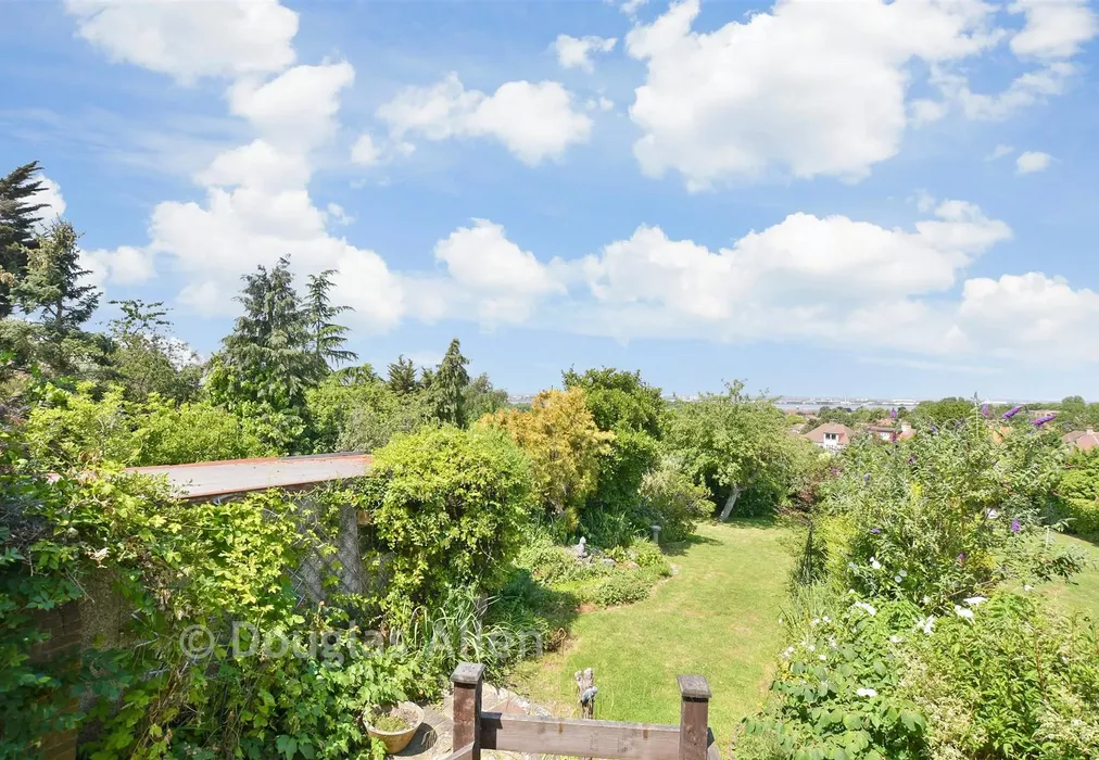 Rear Garden - Mount Echo Drive, Chingford - Wards of Kent