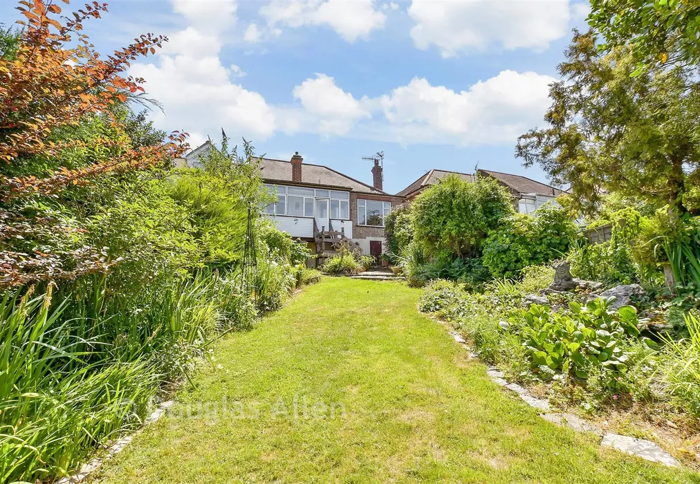Rear Garden - Mount Echo Drive, Chingford - Wards of Kent