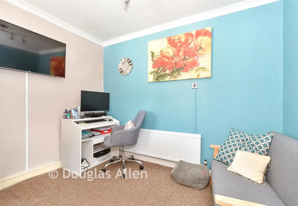 Study - Alma Close, Wickford, Essex - Wards of Kent