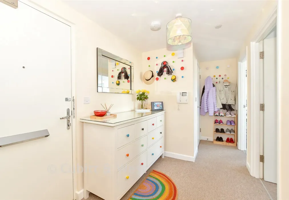 Hallway - Queen Street, Portsmouth, Hampshire - Wards of Kent