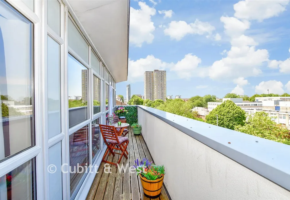 Balcony / Terrace - Queen Street, Portsmouth, Hampshire - Wards of Kent