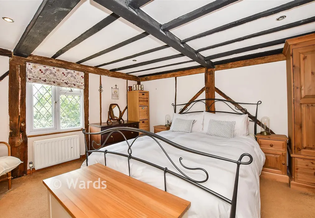 Bedroom 1 - Maidstone Road, Tonbridge, Kent - Wards of Kent