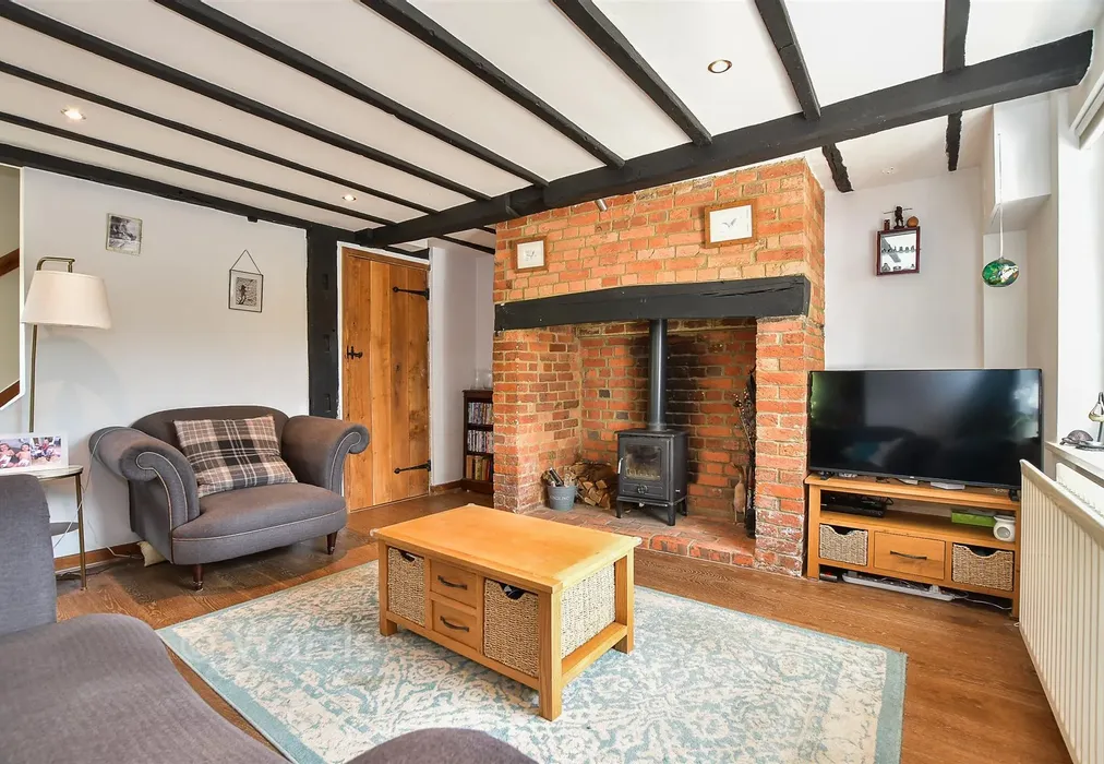 Lounge - Maidstone Road, Tonbridge, Kent - Wards of Kent