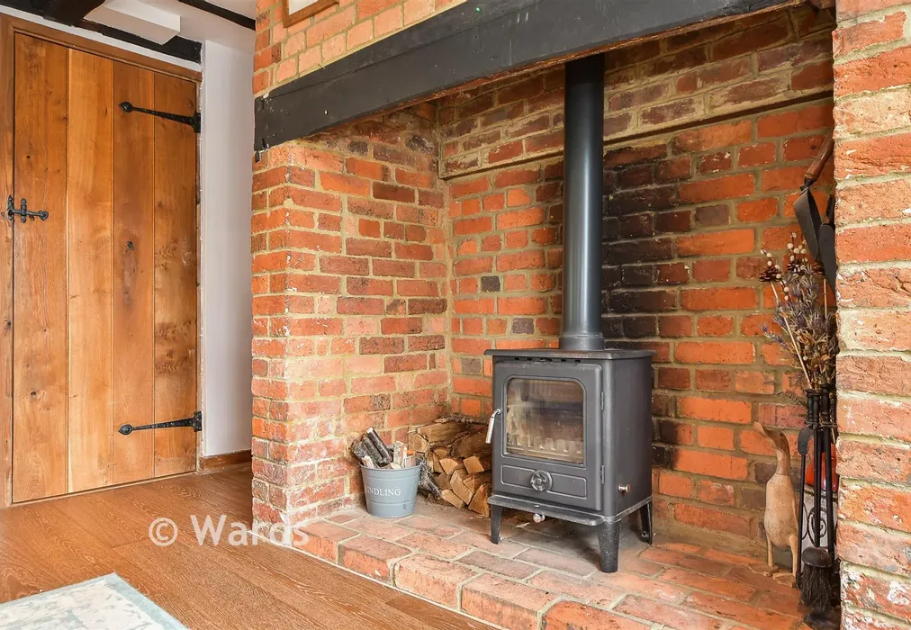 Internal Feature - Maidstone Road, Tonbridge, Kent - Wards of Kent