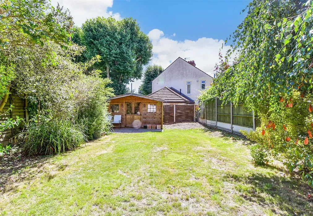 Rear Garden - Main Road, Gidea Park, Essex - Wards of Kent