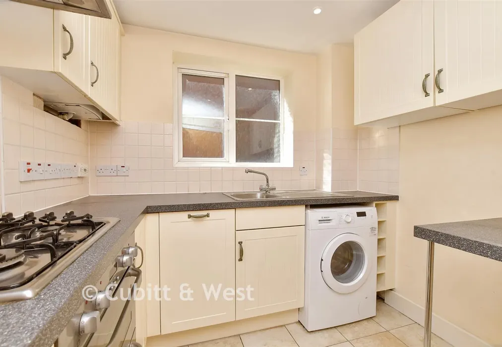 Kitchen - Langley Park Road, Sutton, Surrey - Wards of Kent