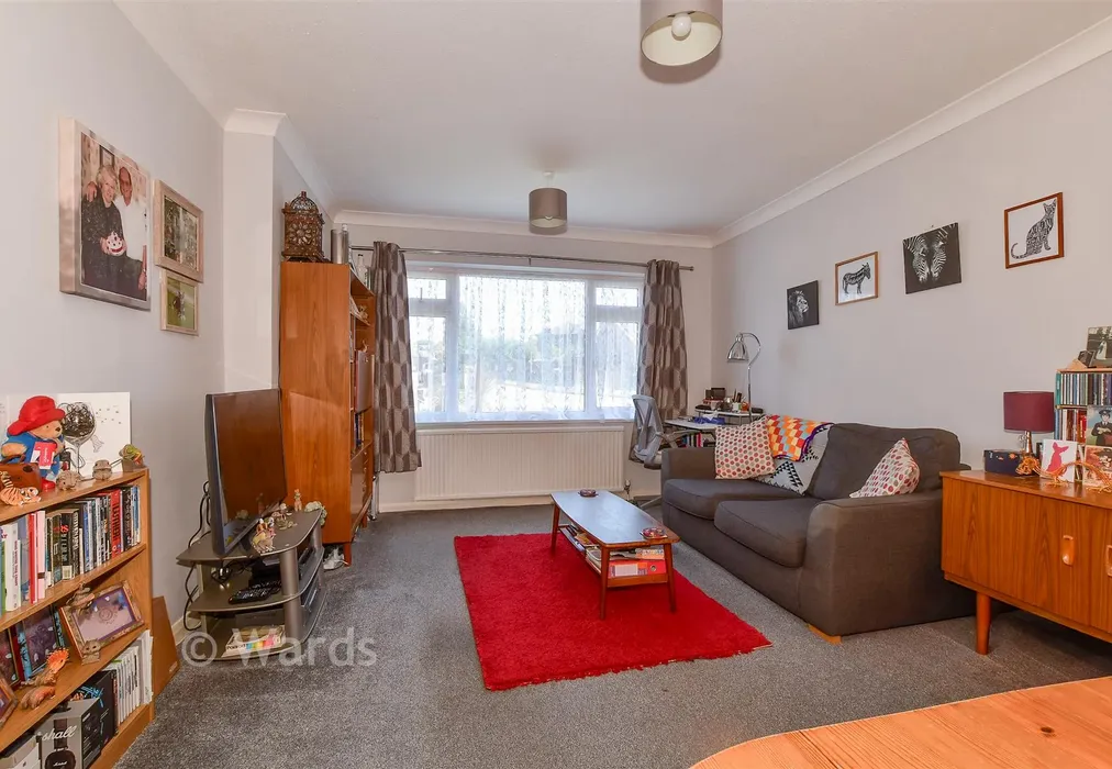 Lounge - Shamrock Avenue, Whitstable, Kent - Wards of Kent