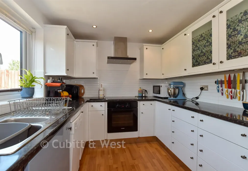 Kitchen/Dining Area - Ifield Road, West Green, Crawley, West Sussex - Wards of Kent