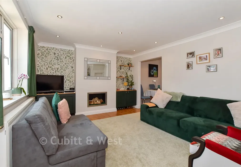 Lounge - Ifield Road, West Green, Crawley, West Sussex - Wards of Kent