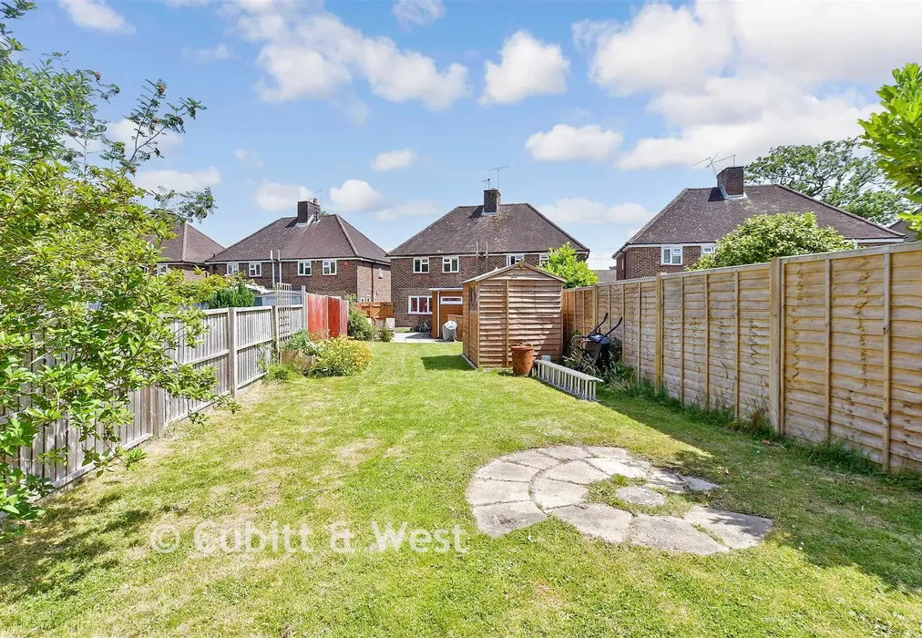 Rear Garden - Ifield Road, West Green, Crawley, West Sussex - Wards of Kent