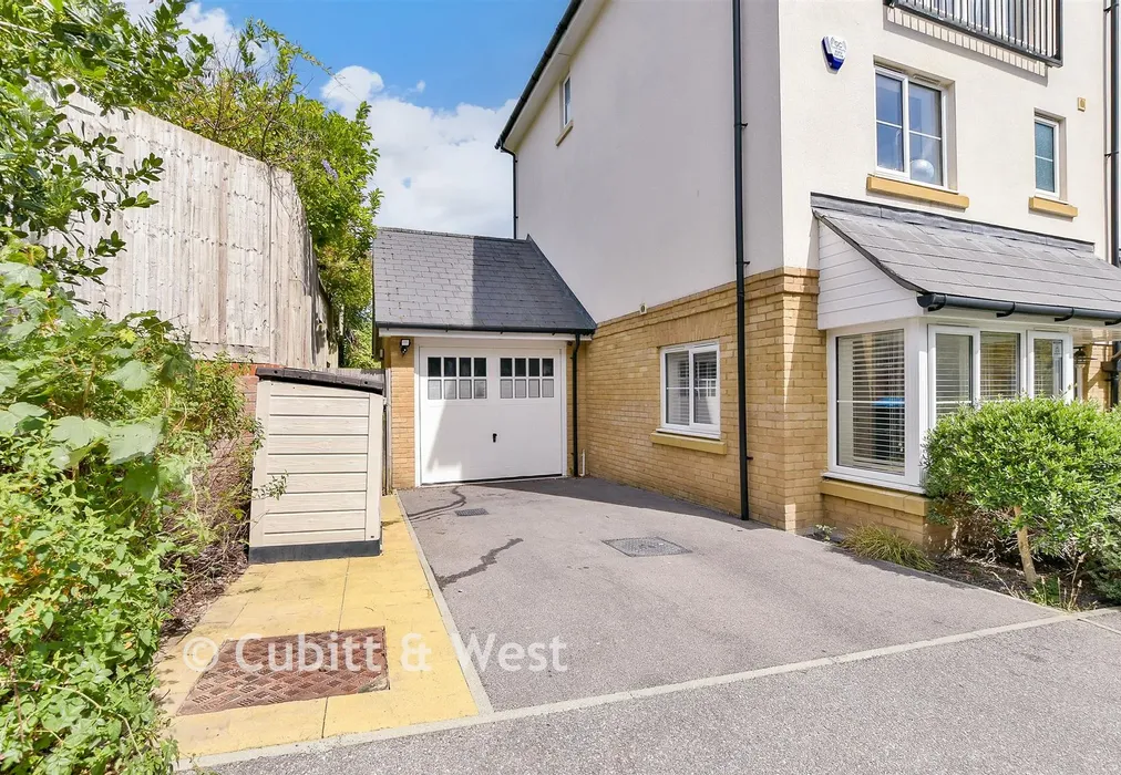 Garage - Renfields, Haywards Heath, West Sussex - Wards of Kent
