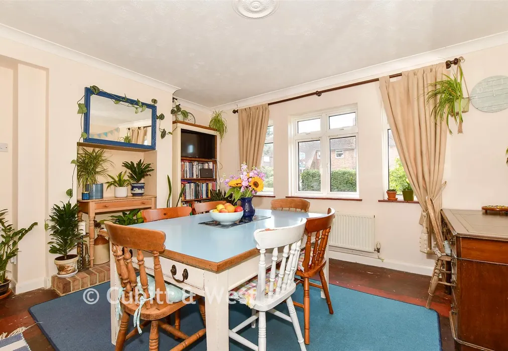 Dining Room - The Sands, Ashington, West Sussex - Wards of Kent