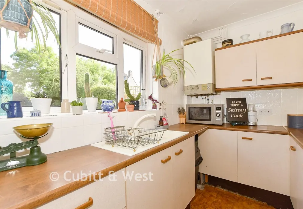 Kitchen - The Sands, Ashington, West Sussex - Wards of Kent