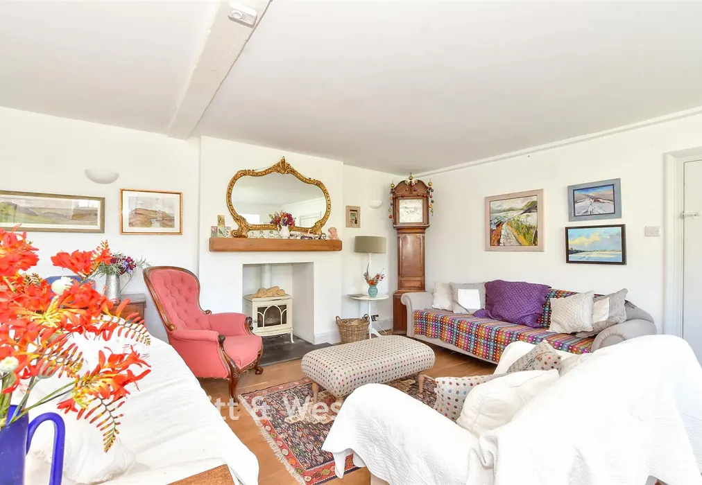 Lounge - Mount Pleasant, Arundel, West Sussex - Wards of Kent