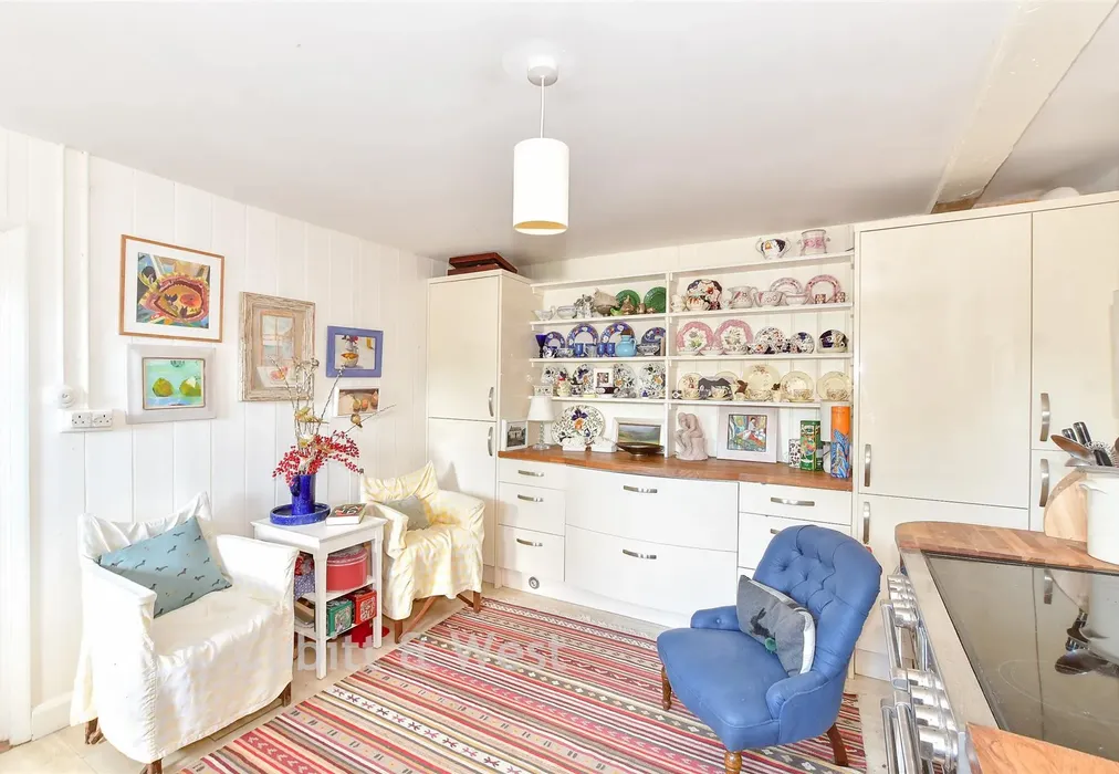 Kitchen - Mount Pleasant, Arundel, West Sussex - Wards of Kent