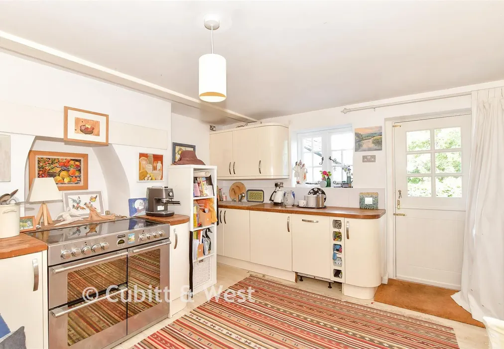Kitchen - Mount Pleasant, Arundel, West Sussex - Wards of Kent