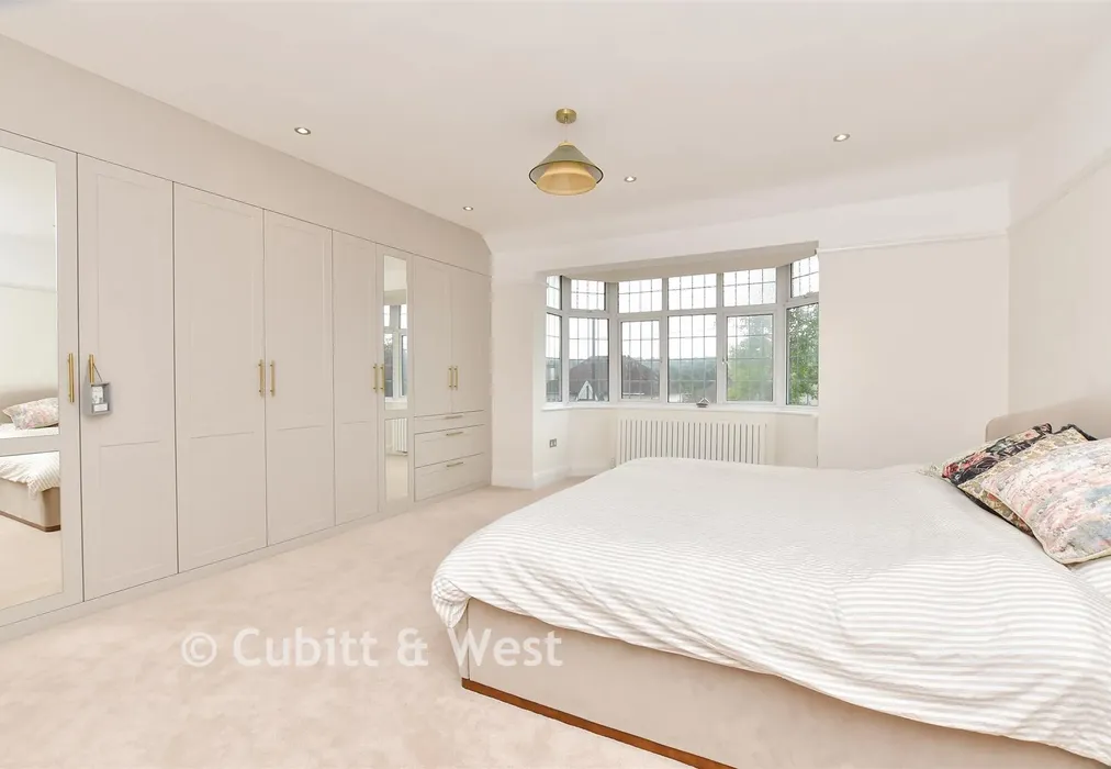Bedroom 1 - Pampisford Road, Purley, Surrey - Wards of Kent
