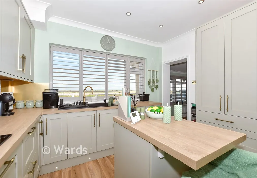 Kitchen - The Parade, Greatstone, New Romney, Kent - Wards of Kent