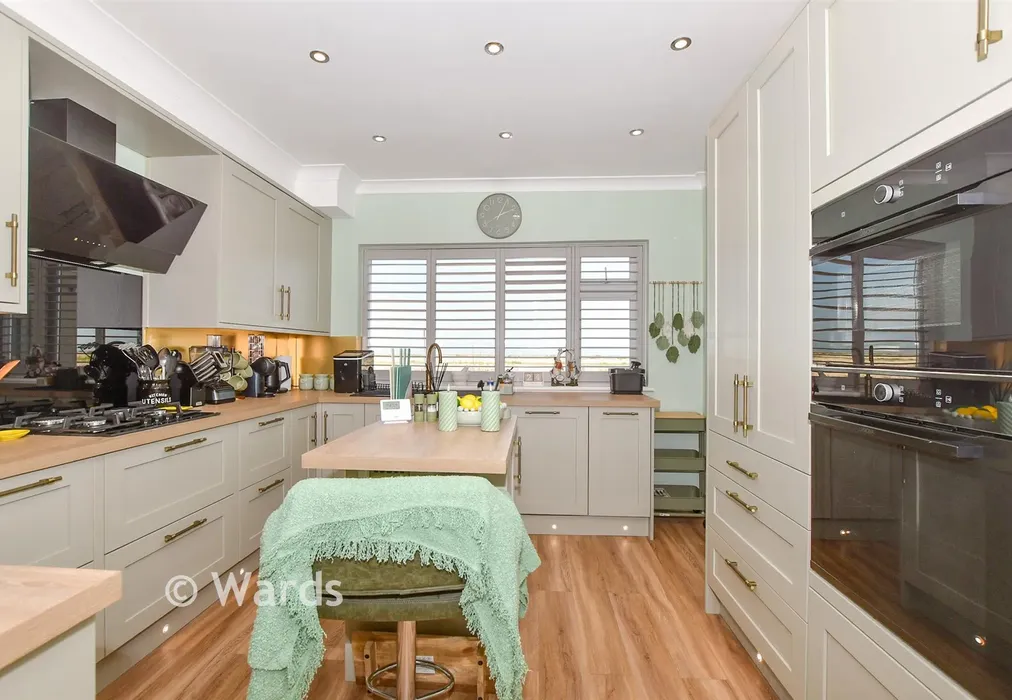 Kitchen - The Parade, Greatstone, New Romney, Kent - Wards of Kent