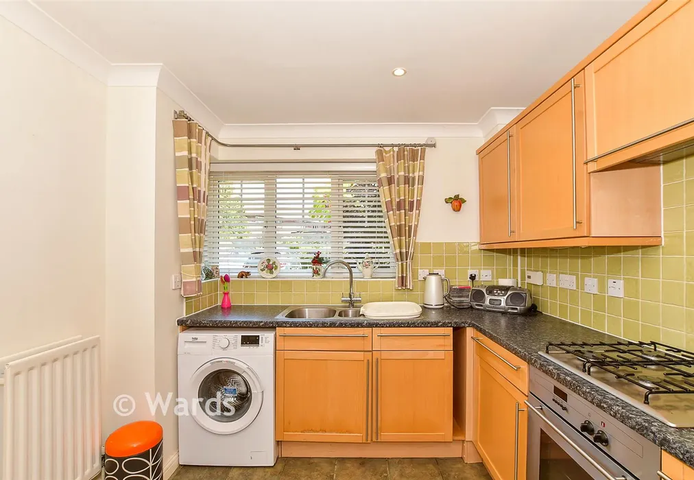 Kitchen/ Diner - Cowdreys, Tonbridge, Kent - Wards of Kent