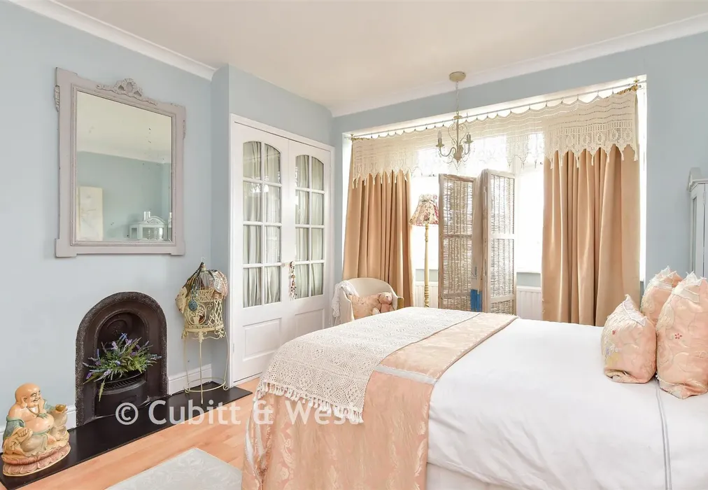 Bedroom 2 - Graham Avenue, Brighton, East Sussex - Wards of Kent