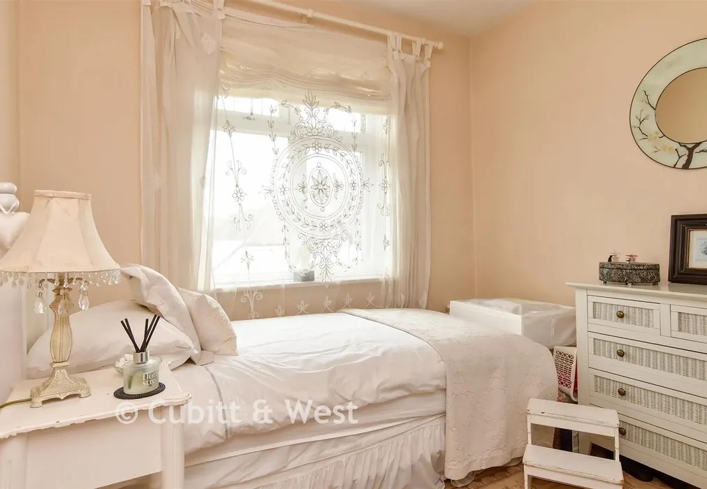 Bedroom 4 - Graham Avenue, Brighton, East Sussex - Wards of Kent