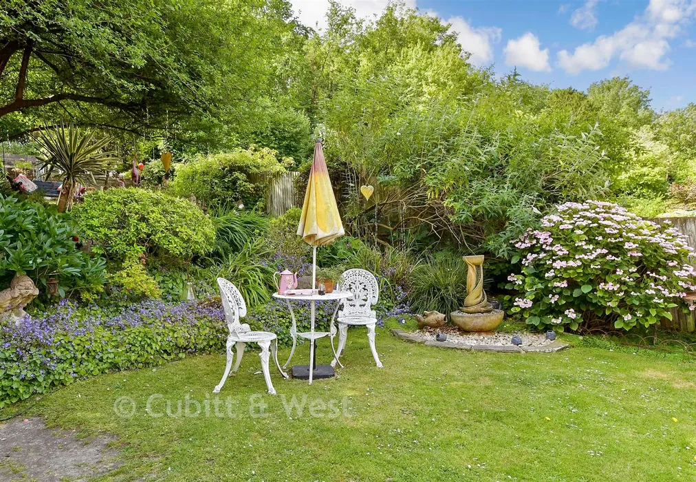 Rear Garden - Graham Avenue, Brighton, East Sussex - Wards of Kent