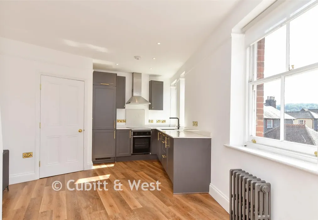 Lounge/ Kitchen/ Diner - Market Lane, Lewes, East Sussex - Wards of Kent