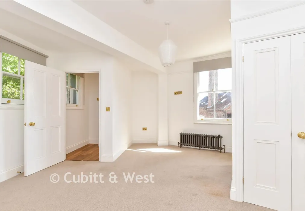 Bedroom 1 - Market Lane, Lewes, East Sussex - Wards of Kent