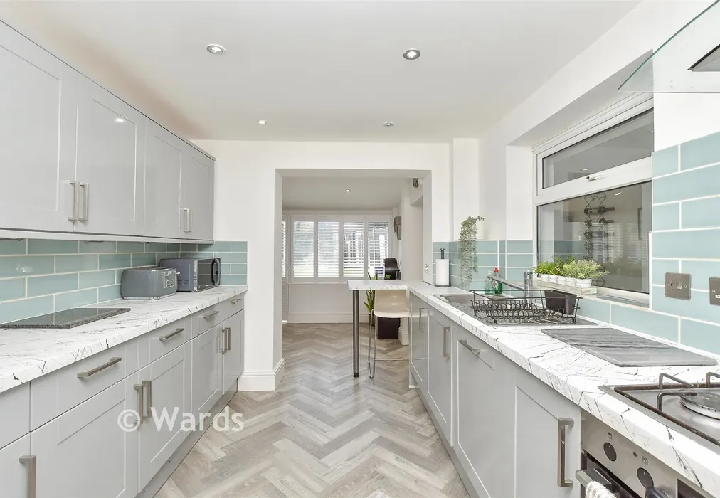 Kitchen - Jarrett Avenue, Wainscott, Rochester, Kent - Wards of Kent