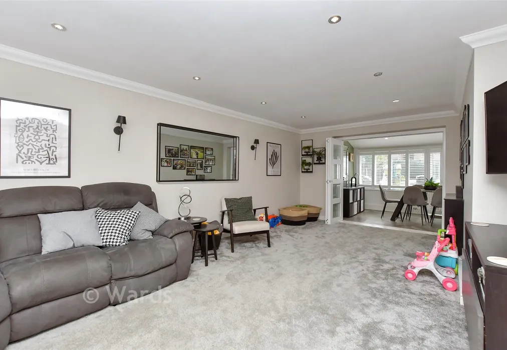 Lounge - Jarrett Avenue, Wainscott, Rochester, Kent - Wards of Kent