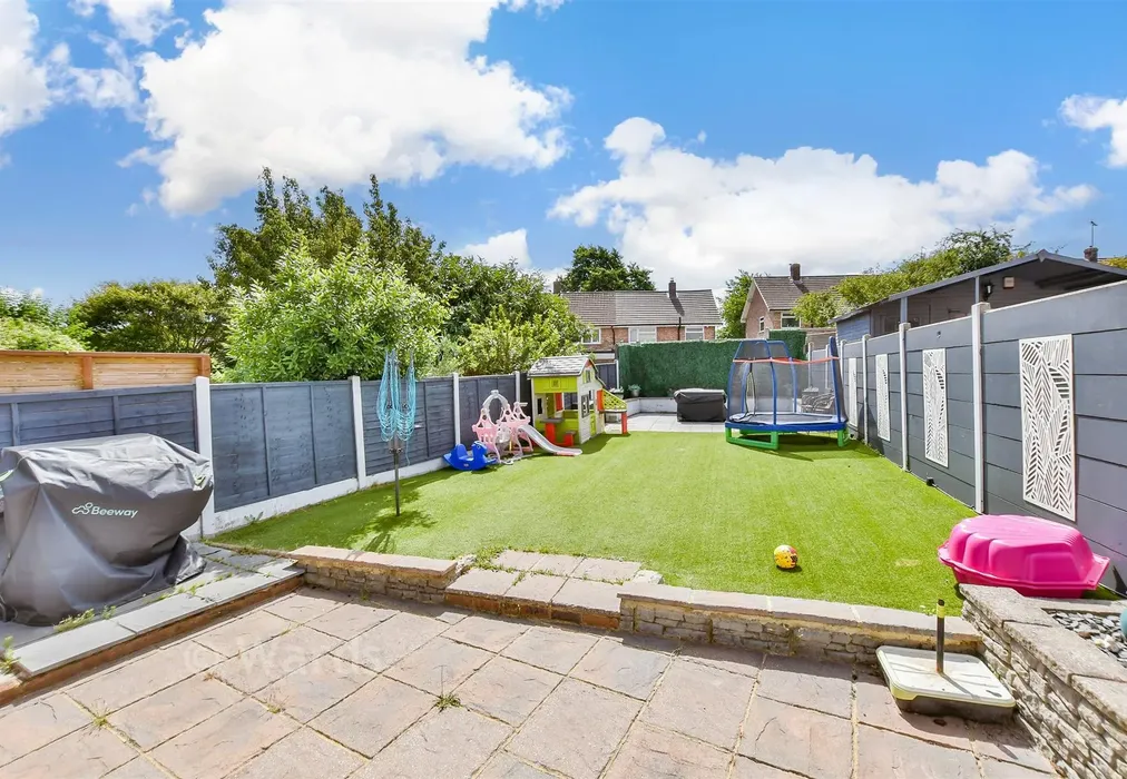 Rear Garden - Jarrett Avenue, Wainscott, Rochester, Kent - Wards of Kent