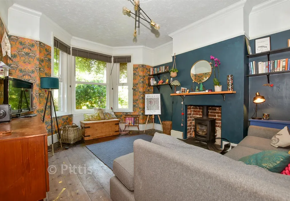 Lounge - Morton Road, Brading, Isle of Wight - Wards of Kent