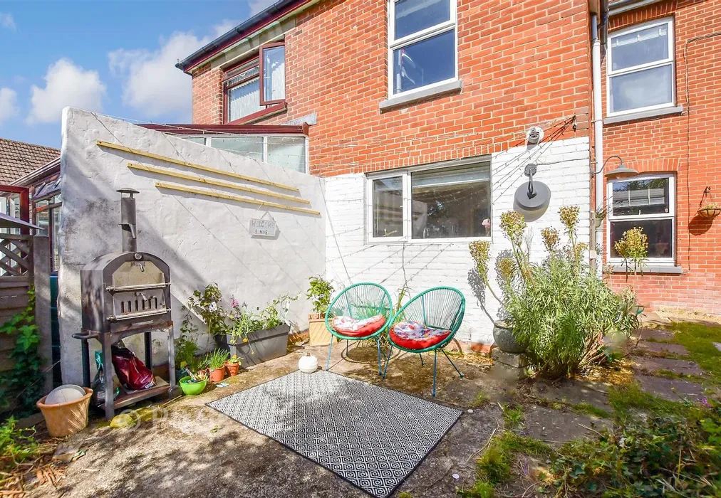 Patio / Decking - Morton Road, Brading, Isle of Wight - Wards of Kent