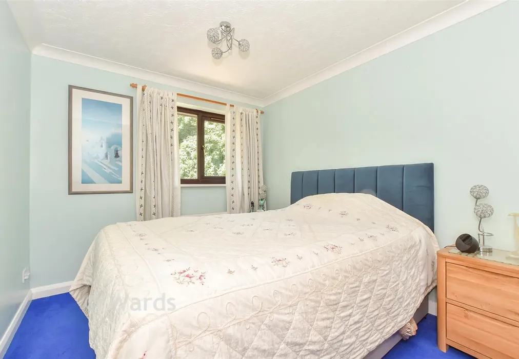 Bedroom 1 - Hillcrest, Great Chart, Ashford, Kent - Wards of Kent