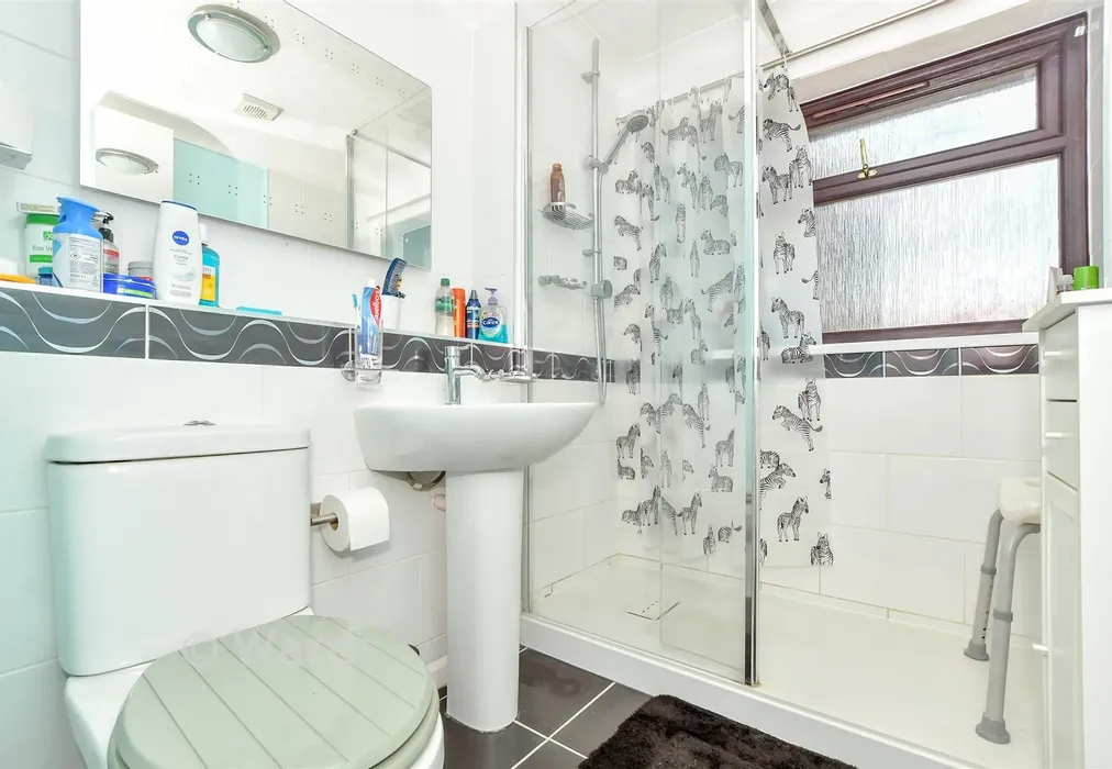 Shower Room - Hillcrest, Great Chart, Ashford, Kent - Wards of Kent