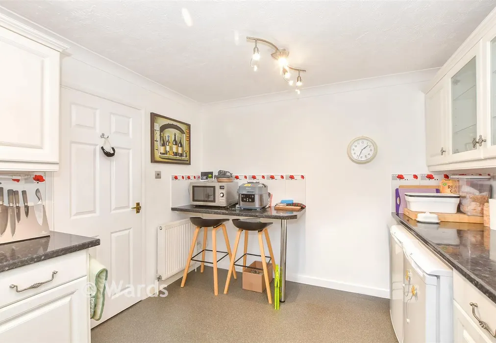 Kitchen - Hillcrest, Great Chart, Ashford, Kent - Wards of Kent